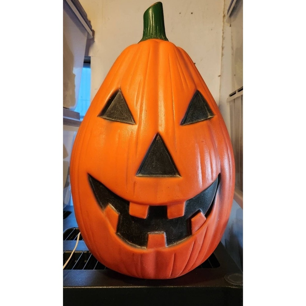 Pumpkin Jack O Lantern Lighted Blow Mold Halloween Fall Décor‎ 22"
